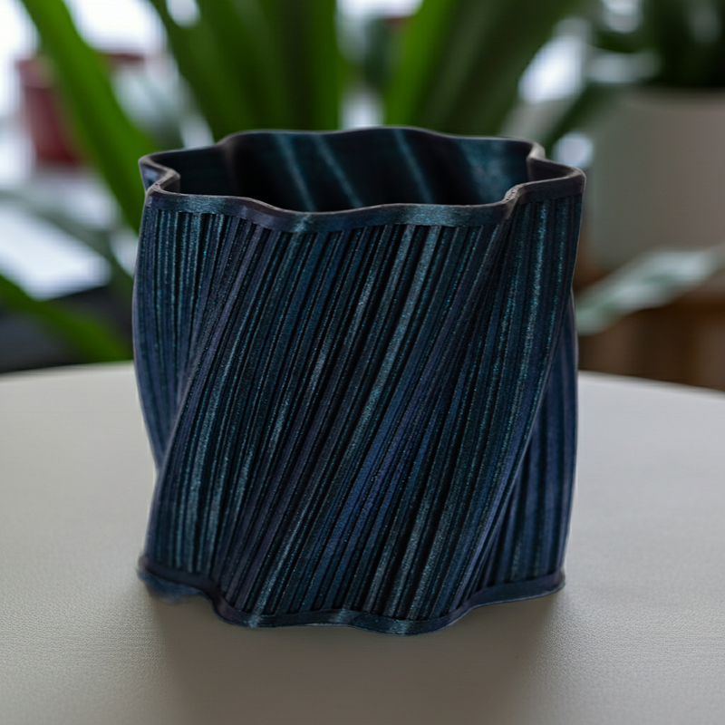 GEOMETRIC SPiRIL PLANTER-cachepot