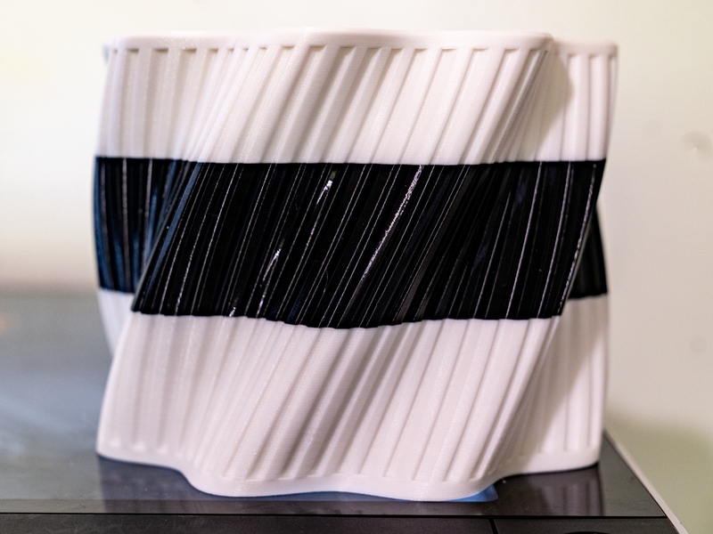 GEOMETRIC SPiRIL PLANTER-cachepot